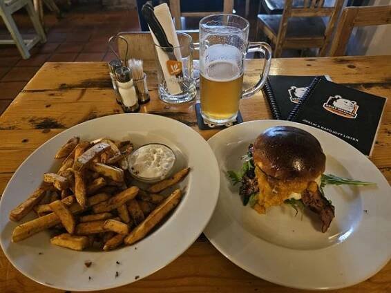 Němý Medvěd Burger & Beer Bar foto 6