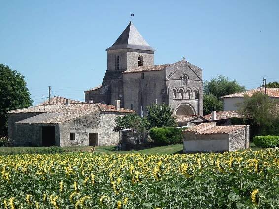 Súbor:Saint-Palais-de-Phiolin.JPG – Wikipédia