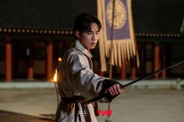 Lee Jae-wook in Hwan Hon (2022)