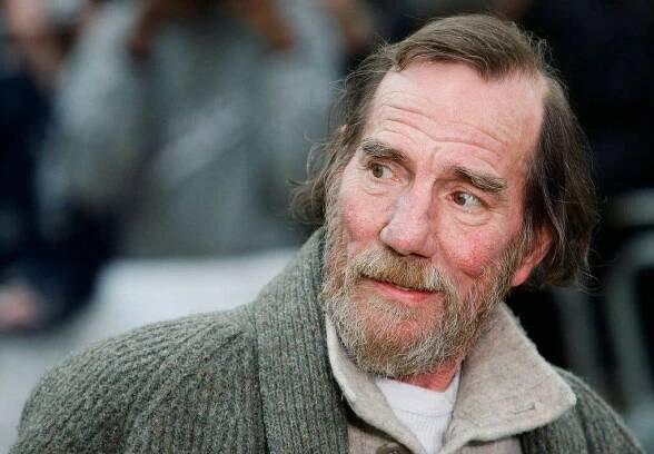Pete Postlethwaite, British Actor, Dies at 64 - The New York Times