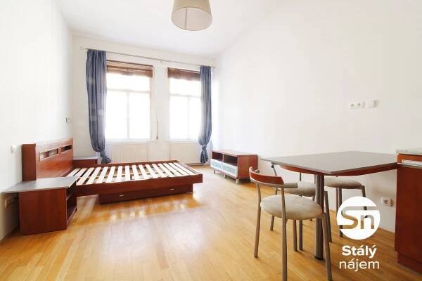 Pronájem bytu 1+kk 27 m², Opatovická, Praha - Nové Město