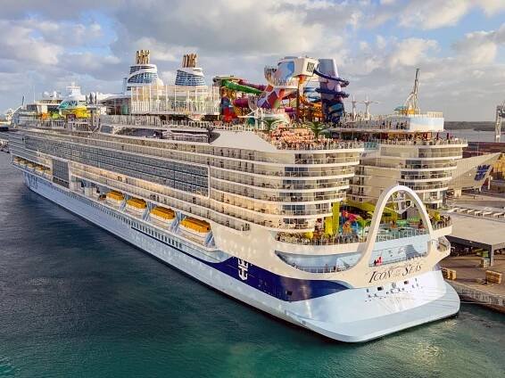 Rear view of the Icon of the Seas cruise ship.