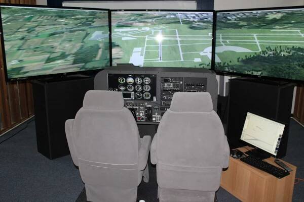 Avel-Flight-School-Simulator-2