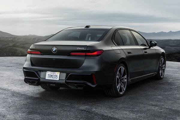 Content bmw 7 2023 autozurnal.com 47