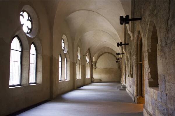 Prohlídka Anežského kláštera se soukromým průvodcem | Avantgarde Prague 