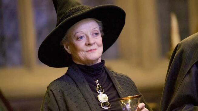 Nezapomenutelná profesorka Minerva McGonagallová ve filmech o Harrym Potterovi. Maggie Smithová