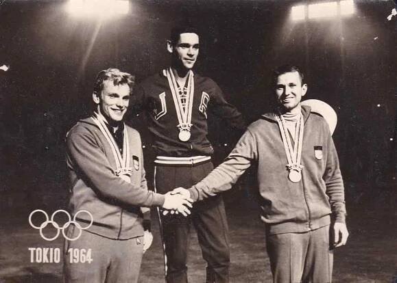 OLYMPIJSKÉ HRY TOKIO 1964 - 13CM X 18CM -13-NY42