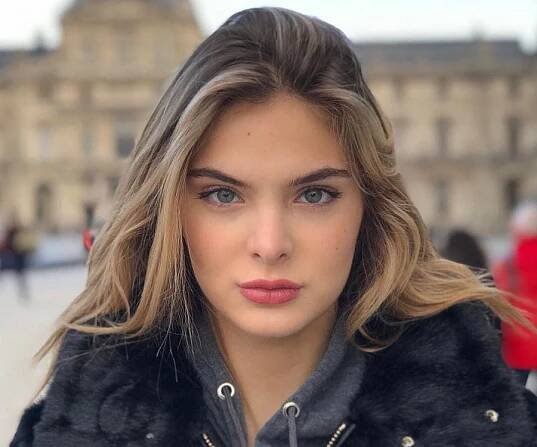 Brighton Sharbino Biography - Facts, Childhood, Family Life & Achievements
