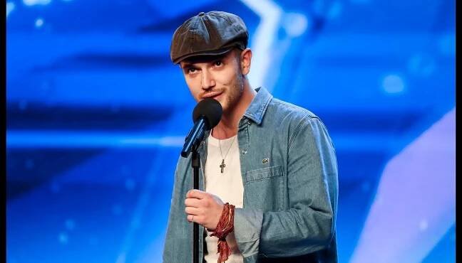 AMAZING SINGER BLOWS judges AWAY!