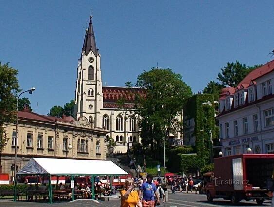Orlová náměstí