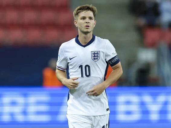 Fabrizio Romano issues transfer update at Manchester City winger nears Premier League exit