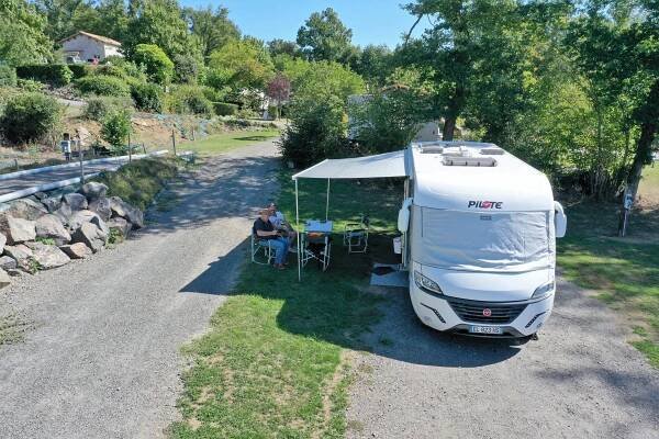 Camping*** aan rivier de Vienne