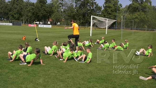 Olympiáda mateřských škol na Podluží na stadionu v Tvrdonicích | RTVJ - Regionální televize Jih