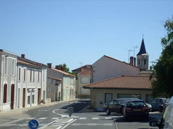 Soubor:Arvert1.jpg – Wikipedie