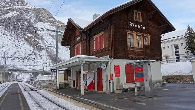 Randa railway station