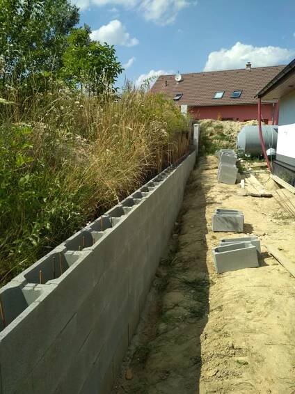 Stavba opěrné zdi v Bošovicích - New Home Invest