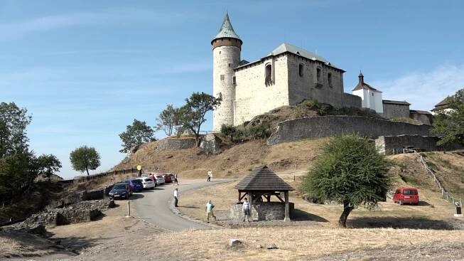 Středověký hrad Kunětická hora získá podobu podle devadesát let starých plánů