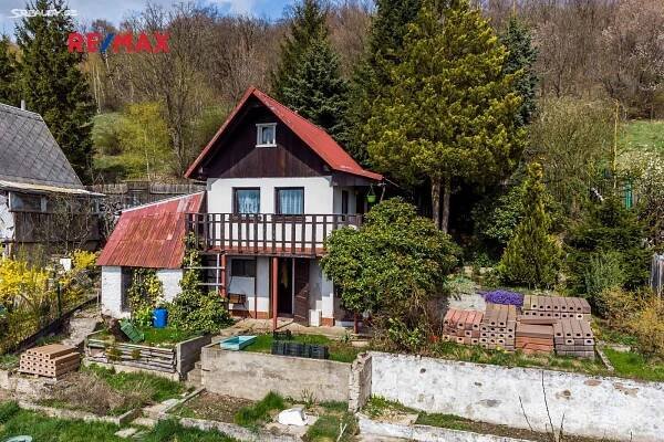 Prodej  chaty 40 m², pozemek 453 m², Meziboří, okres Most
