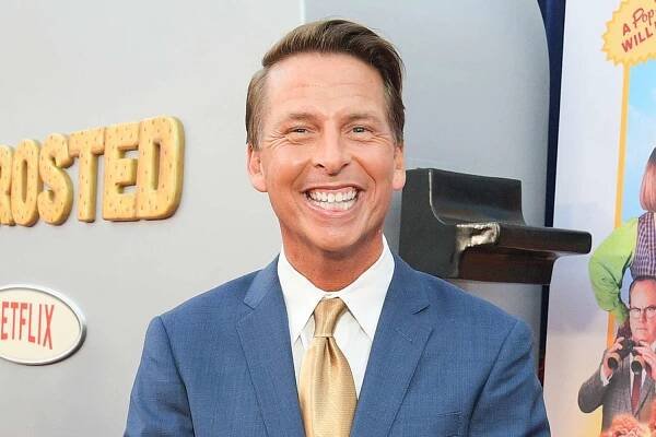 Jack McBrayer Is Set to Make Drama-Filled Guest Appearance on 'Grey’s Anatomy': See the Trailer