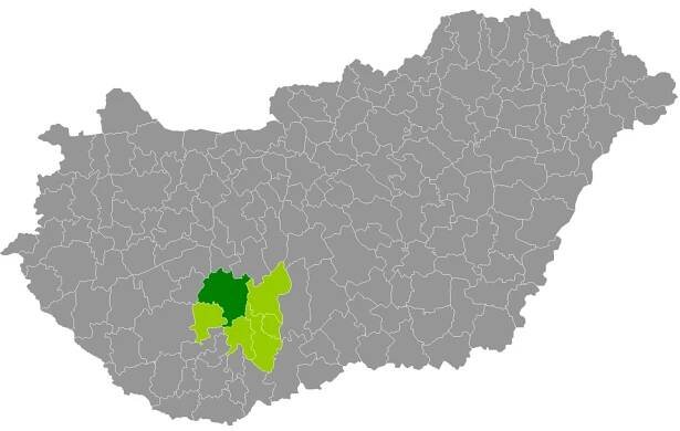 Okres Tamási – Wikipedie
