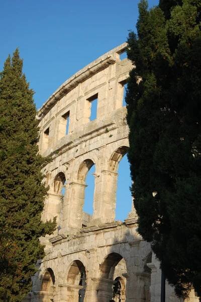 z-36---pula--koloseum.jpg