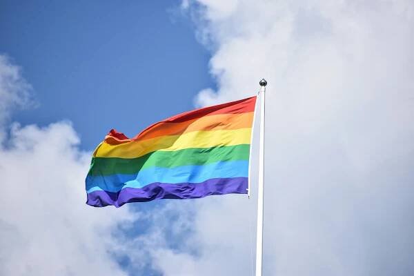 Je Madeira bezpečná pro LGBT expaty? Komplexní průvodce - Madeira Corporate Services