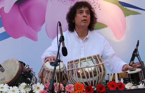 Zakir Hussain - Bio