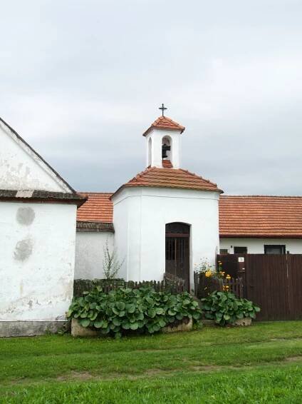 Soubor:Bohunice (Všemyslice) - zvonička.jpg – Wikipedie