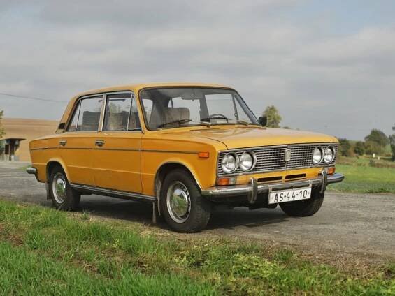 Vozidla období 1975-1984 – Auta pro filmování – Retroautomuzeum Strnadice