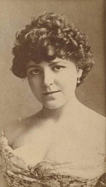 Laura Burt