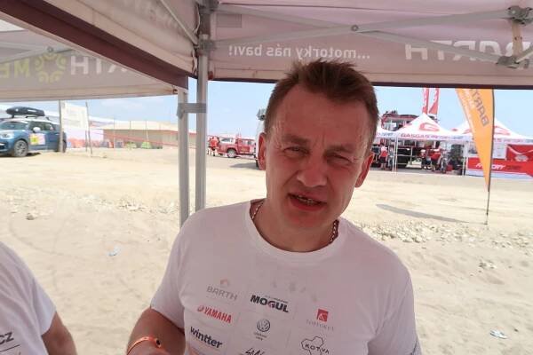 David Pabiška si vyrazil zub před Dakarem... | iROZHLAS - spolehlivé zprávy