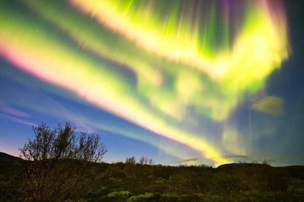 Iceland vs Norway for your aurora holiday