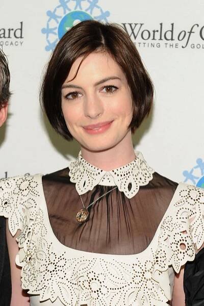 Fans believe Anne has secretly undergone a 'botched' plastic surgery procedure