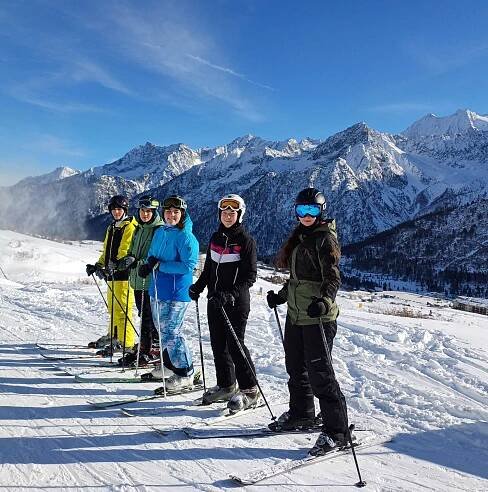 Lyžování v italských Alpách – Gymnázium, obchodní akademie a jazyková škola Svitavy