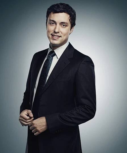 John Francis Daley - Sběratelé kostí - Série 9 - Promo