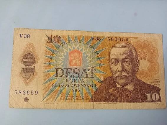 10 Korun 1986 - serie V38 - zachovalá - Bankovky