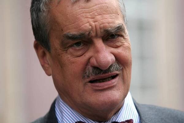 Schwarzenberg rád přijme post ministra zahraničí