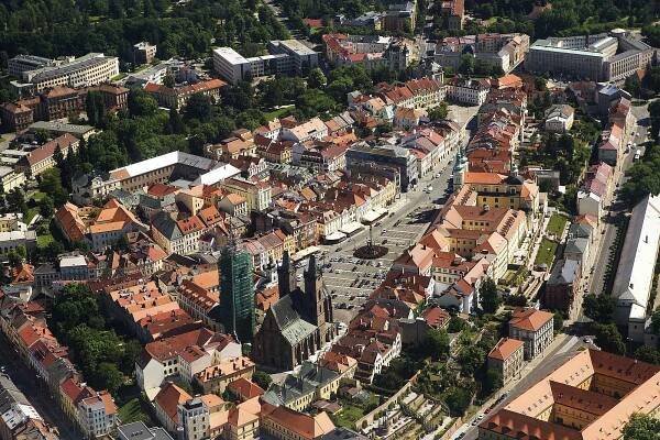 Hradec Králové z výšky. Připomeňte si krásu našeho města z leteckých záběrů