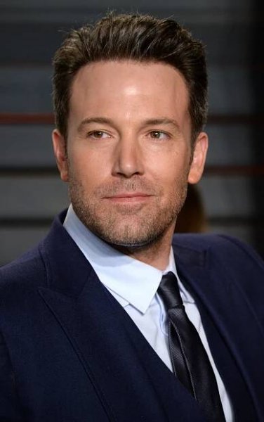 Here’s Why the Batman v Superman Director Cast Ben Affleck Instead of Christian Bale