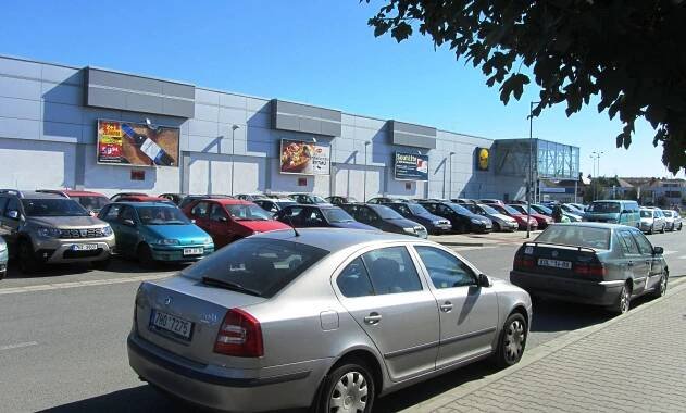 Fotogalerie • Parkoviště terminál hromadné dopravy (Parkoviště) • Mapy.com