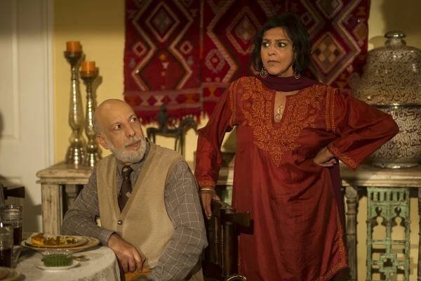 Krize - Houby Bagdád - Z filmu - Erick Avari, Meera Syal