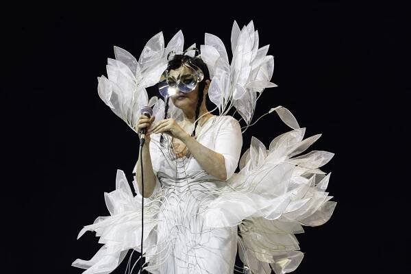 Bjork4