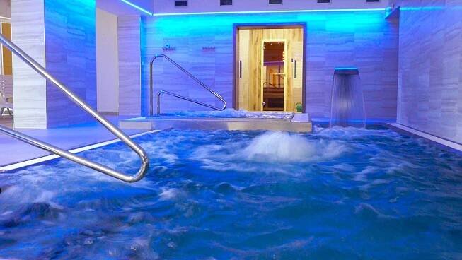 Relaxační pobyt v hotelu pro dva na dvě noci Blatnice pod Svatým Antonínkem WELLNESS RESORT RYBNÍČEK • Firmy.cz