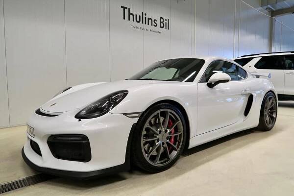 Porsche Cayman GT4 Sport Chrono