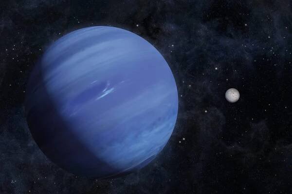 Neptun je známý společně se svým měsícem zvaným Triton. 