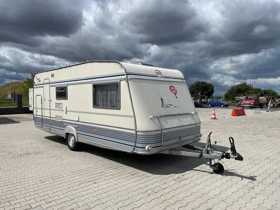 Tec, Tour 540, palanda, garáž