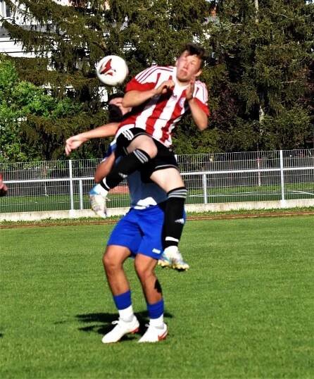 Fotbalový KP: Junior Strakonice - Blatná 3:0.