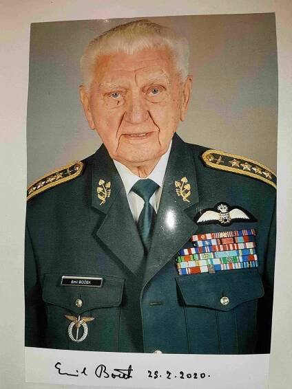 Návštěva armádního generála v.v. Emila Bočka v naší škole