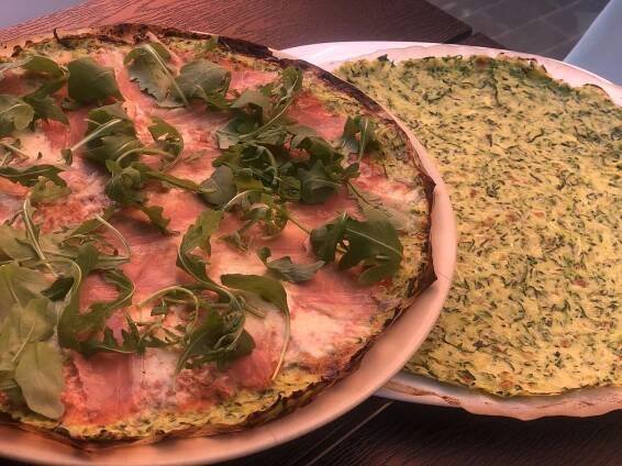 Jedinečná bezlepková pizza z cuketového těsta nebo klasická pizza dle výběru