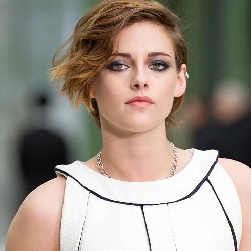 Kristen Stewart Has Frosted Tips Because It's Apparently the Year 2000 Again